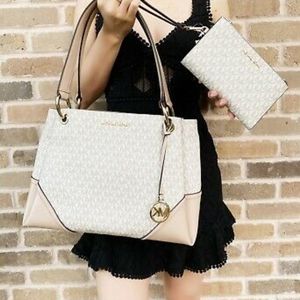 NWT! MICHAEL KORS LG  BLOSSOM NICOLE TOTE